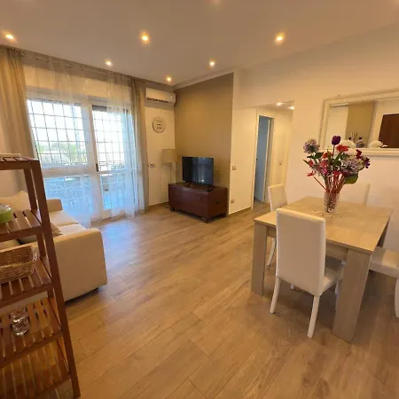 Charlie'S House-2